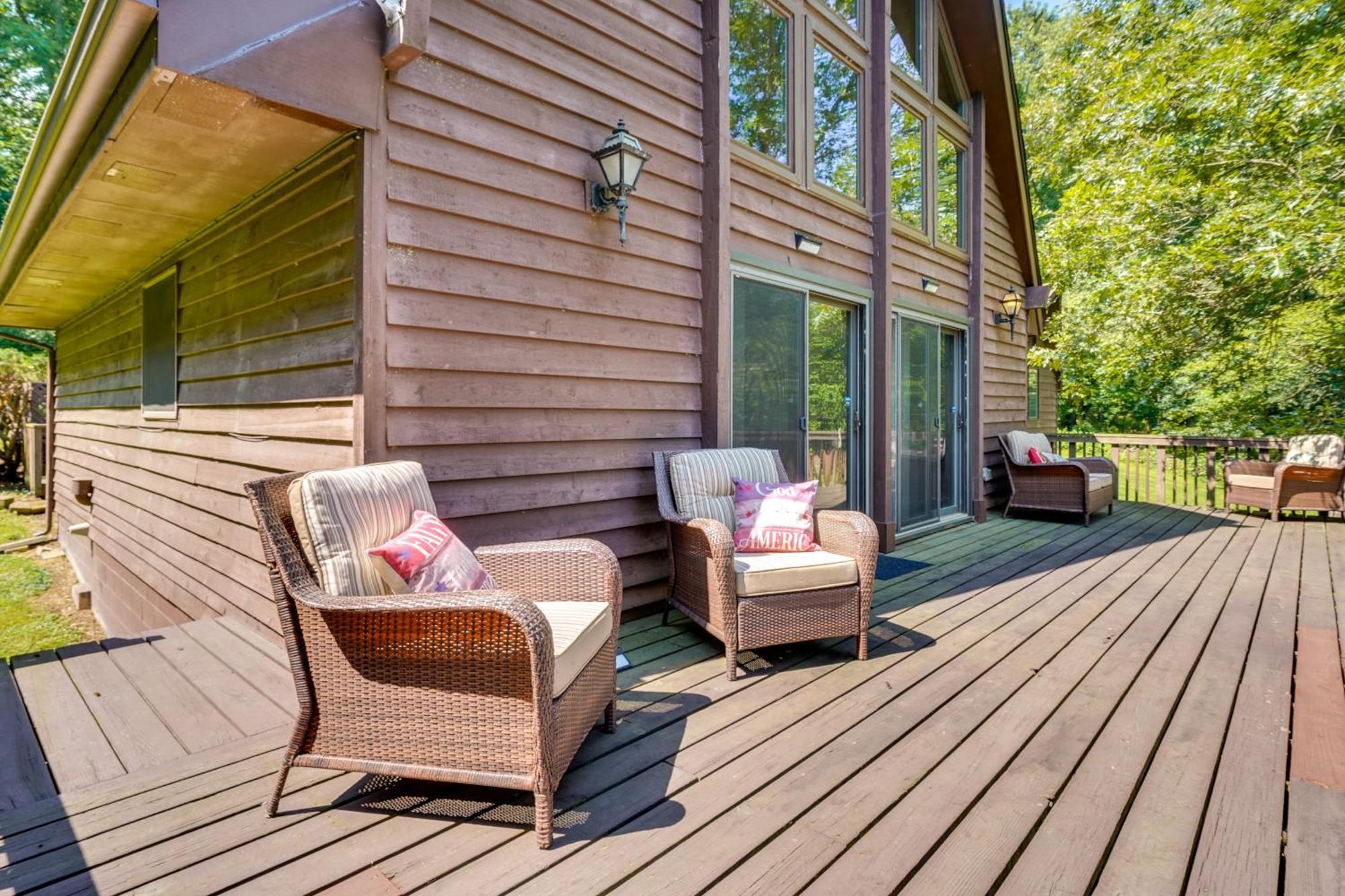 Howard Cabin Rental About 3 Mi To Apple Valley Lake! Mount Vernon Εξωτερικό φωτογραφία